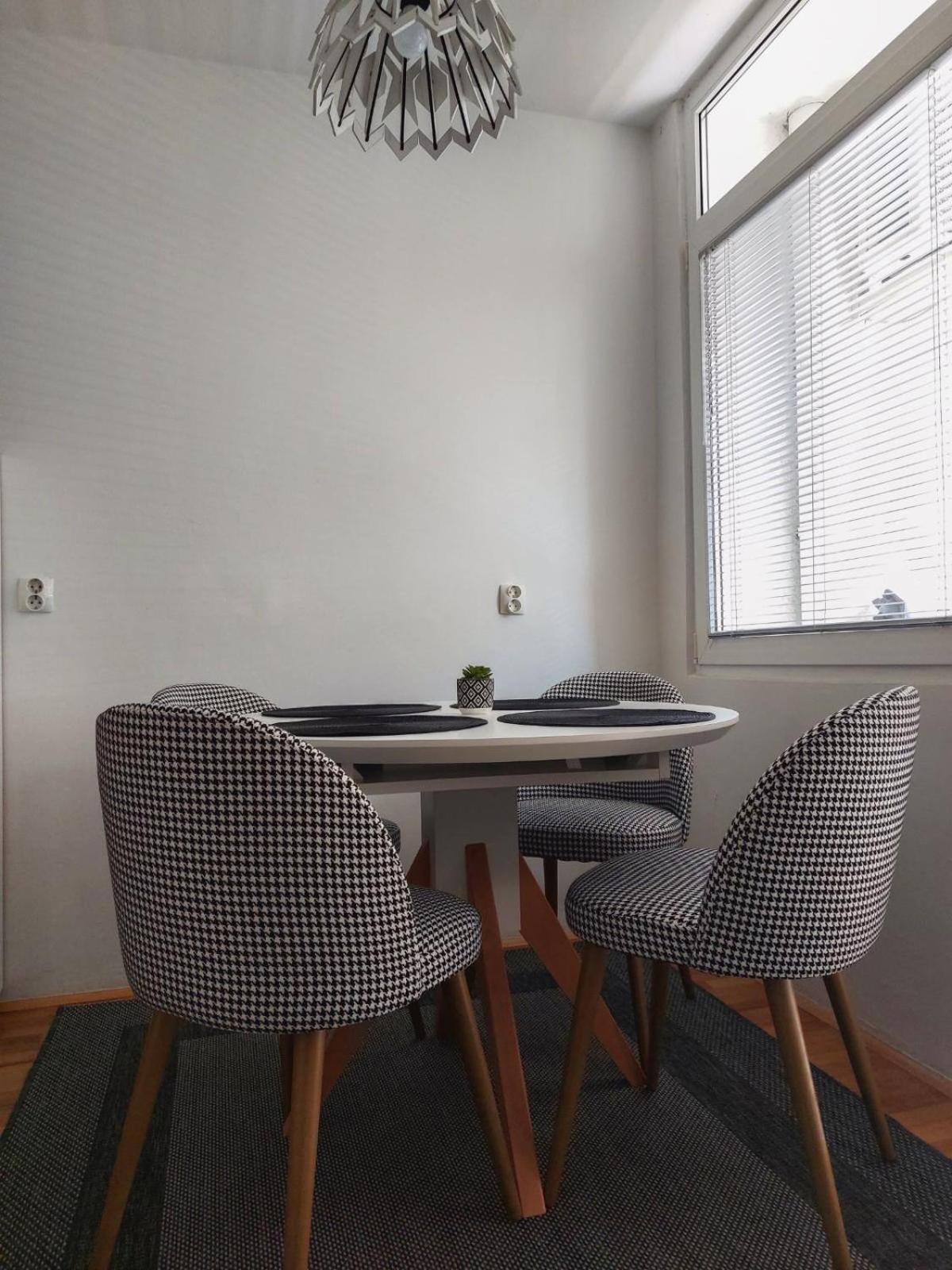 Apartman Rejna SJJ Exterior foto